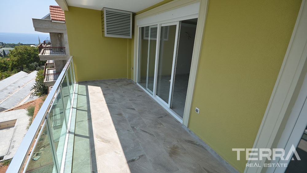 Sea view apartments on a hilltop in Kestel Alanya - 4428