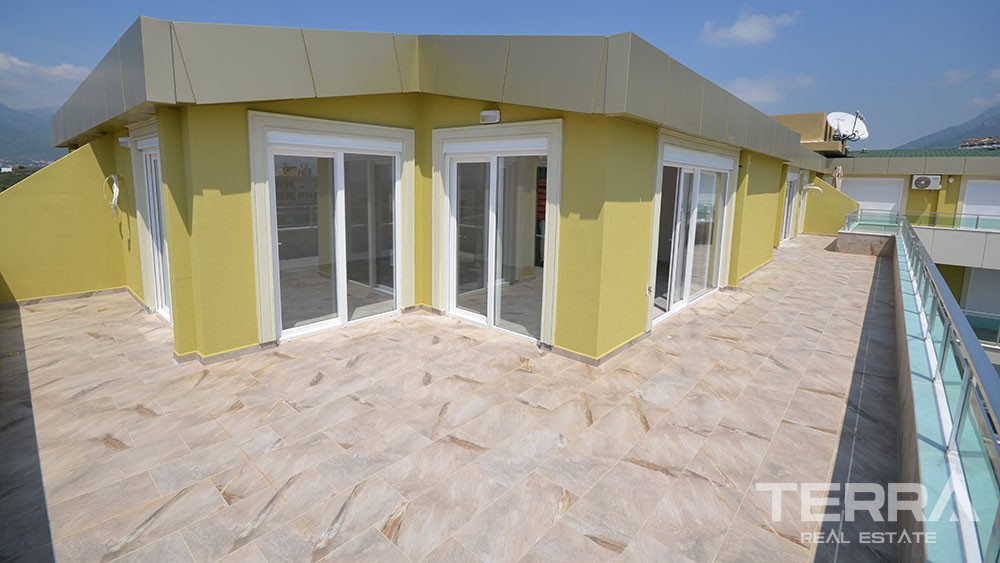 Sea view apartments on a hilltop in Kestel Alanya - 4432