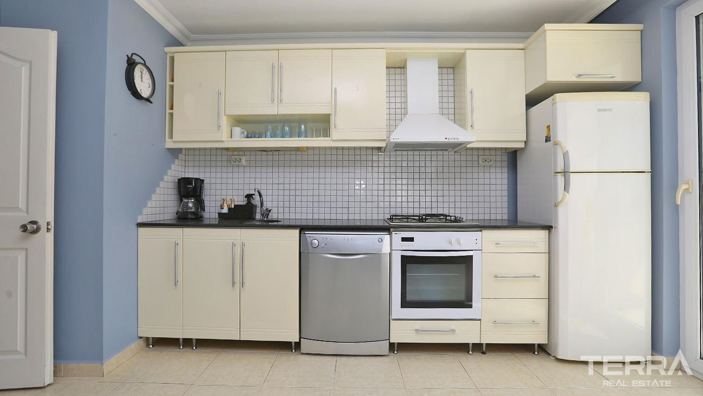 Apartament 2+1 z widokiem na morze i zamek w doskonałej lokalizacji w centrum Alanyi - 96448