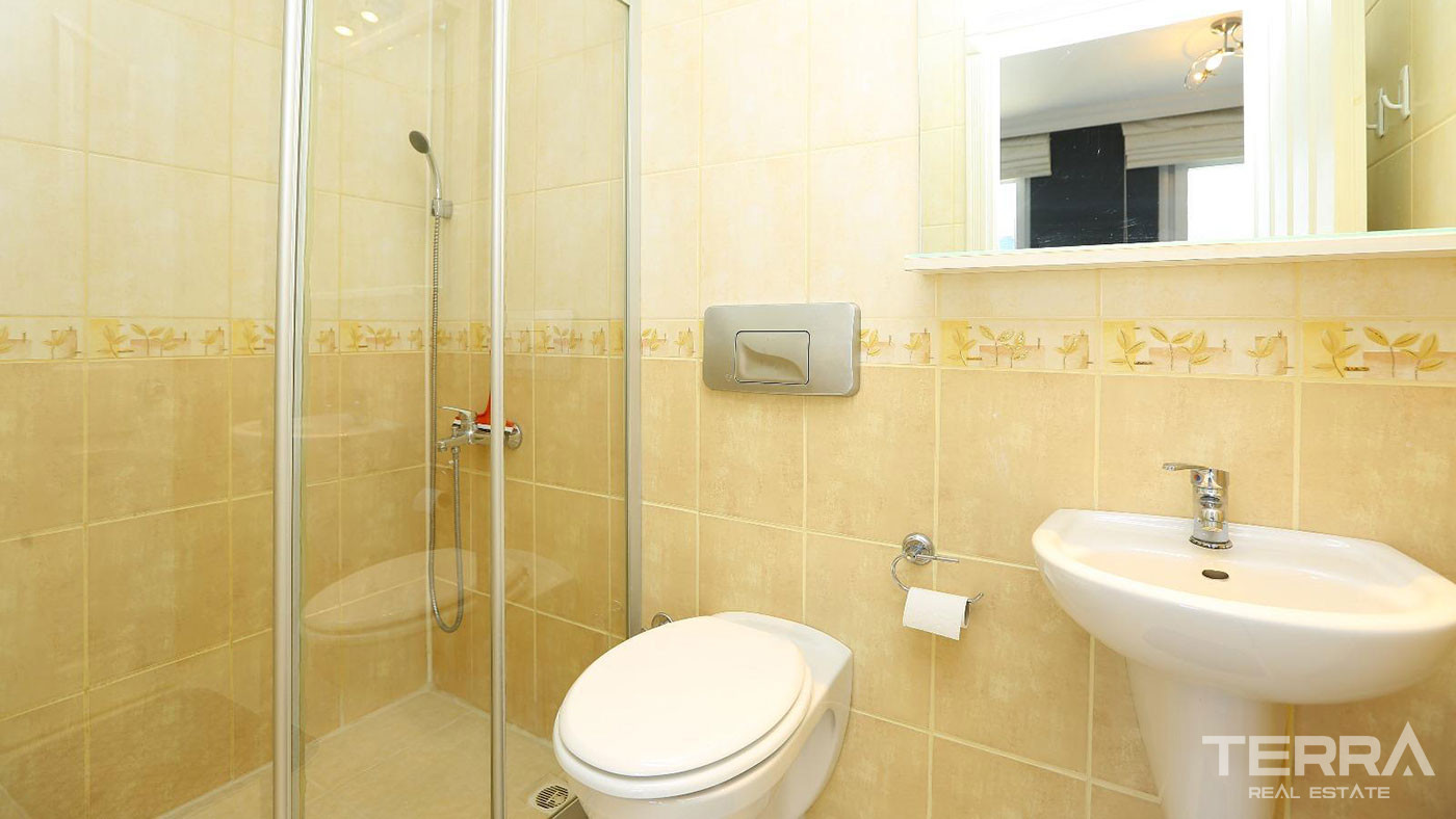 Apartament 2+1 z widokiem na morze i zamek w doskonałej lokalizacji w centrum Alanyi - 96450