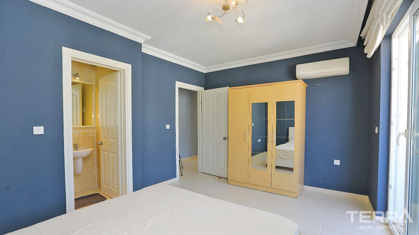 Apartament 2+1 z widokiem na morze i zamek w doskonałej lokalizacji w centrum Alanyi - 96454