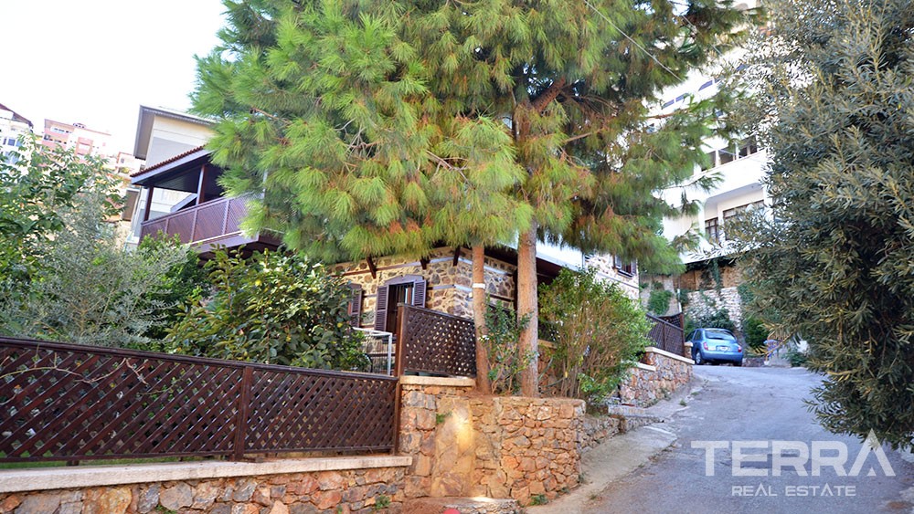 Antike Steinvilla zu verkaufen im Stadtzentrum von Alanya - 4672