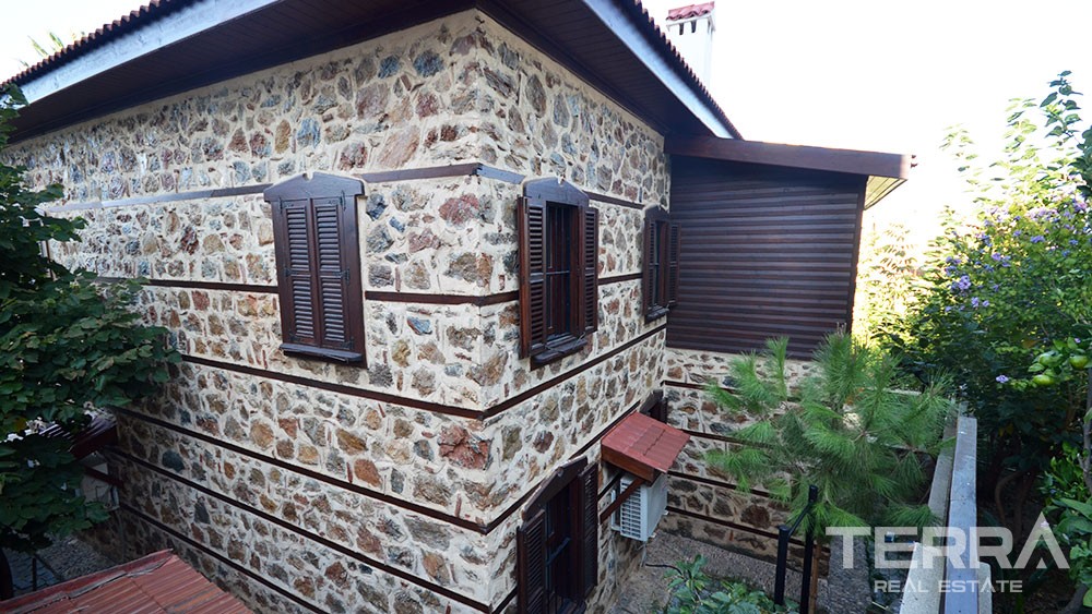 Antike Steinvilla zu verkaufen im Stadtzentrum von Alanya - 4674