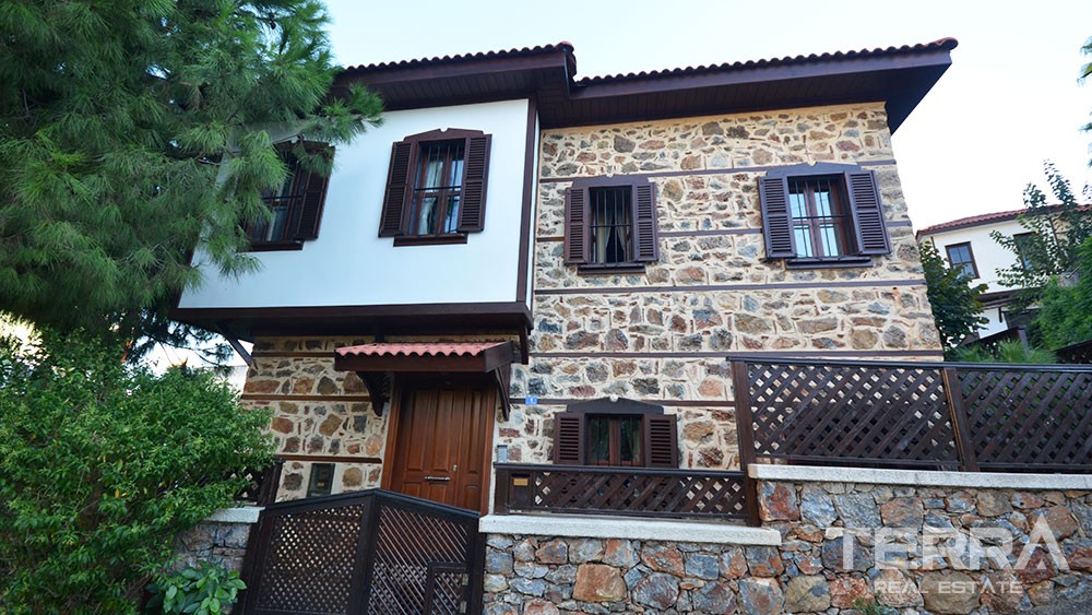 Antike Steinvilla zu verkaufen im Stadtzentrum von Alanya - 4676