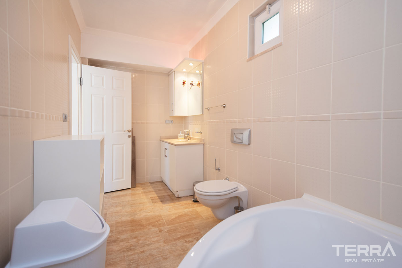 Sea View Alanya Villa for Sale in Tepe Villa Resort Near Town Center - 101161