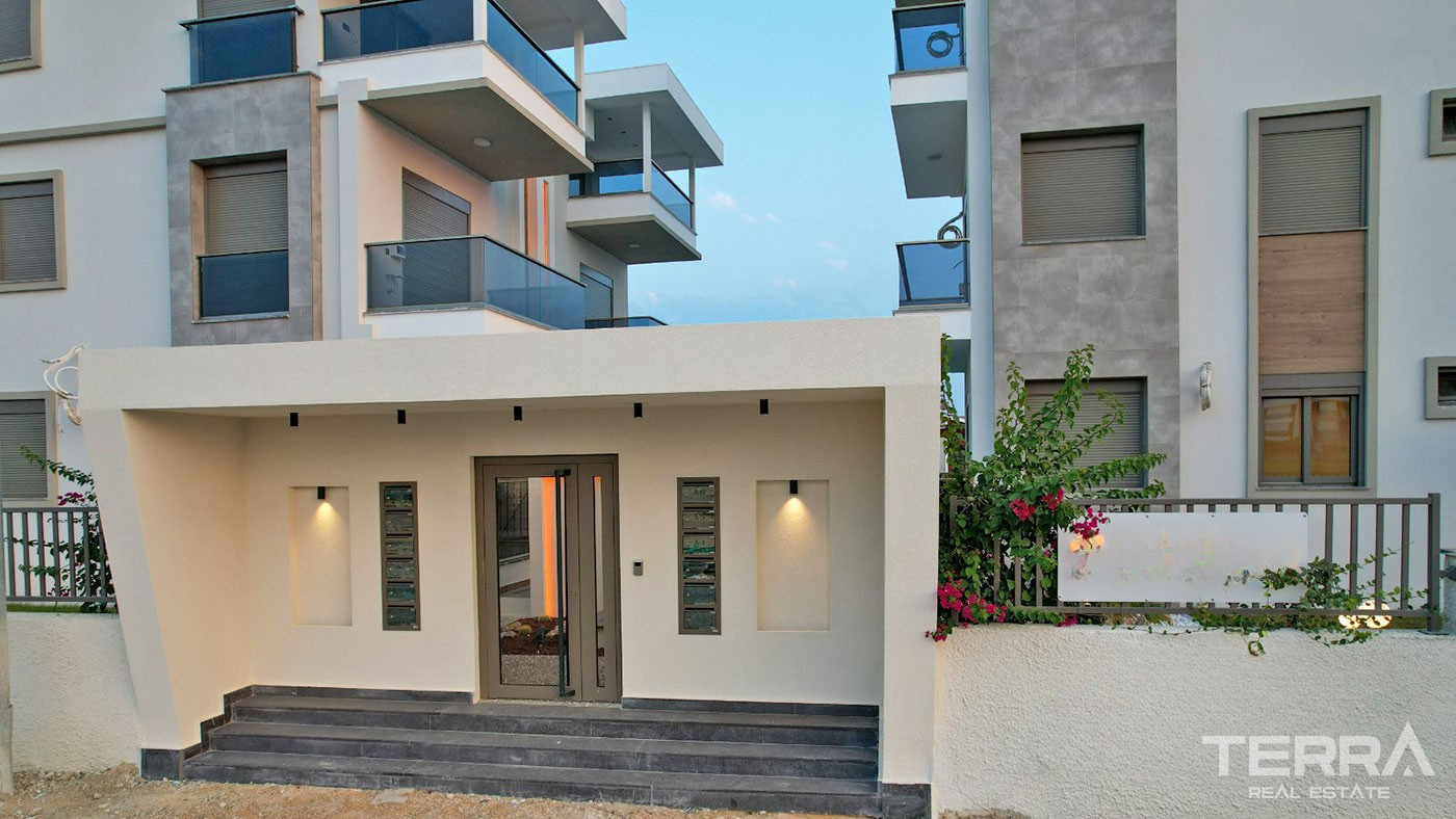 Stylish Key-Ready Apartments in a Complex with a Pool in Ilıca, Side - 101494