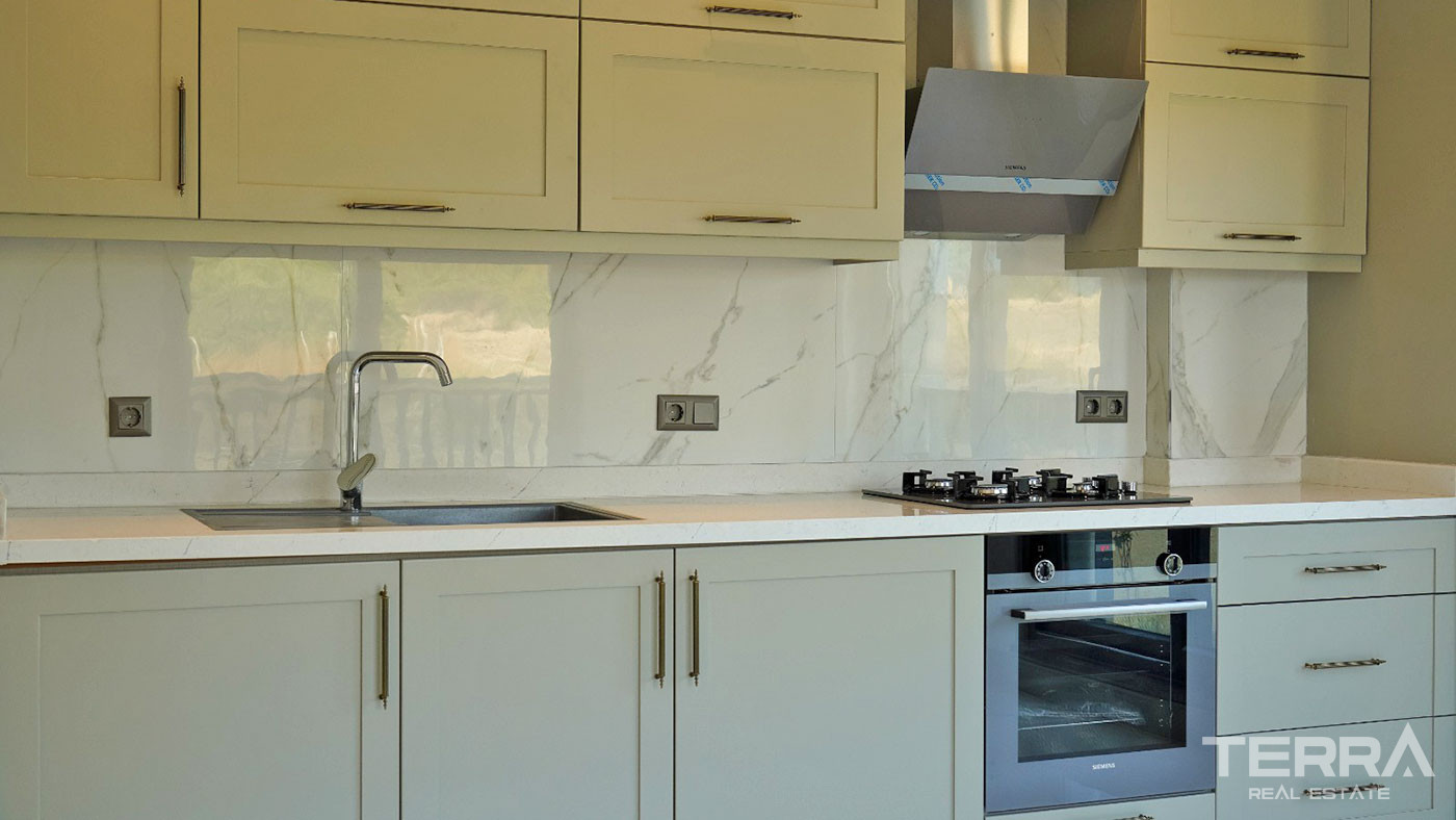 Stylish Key-Ready Apartments in a Complex with a Pool in Ilıca, Side - 101511