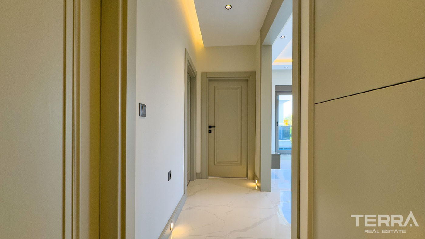 Stylish Key-Ready Apartments in a Complex with a Pool in Ilıca, Side - 101520