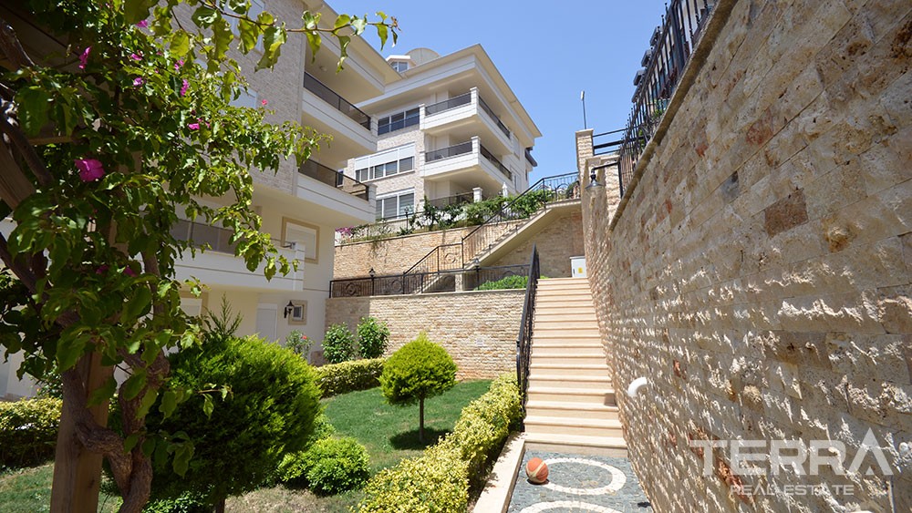 Exclusive penthouse for sale in Alanya Bektas - 4728