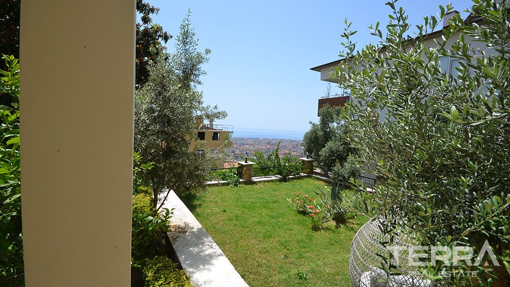 Exclusive penthouse for sale in Alanya Bektas - 4735