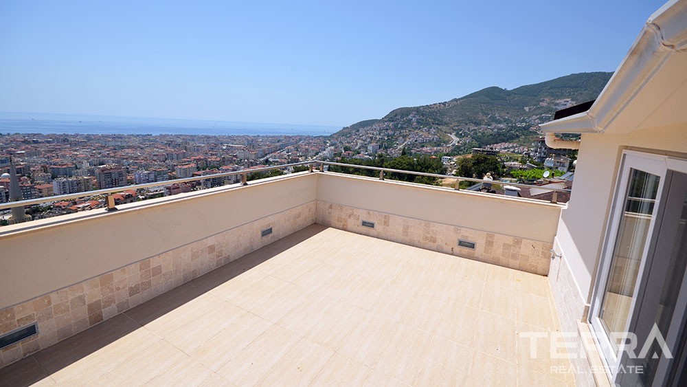 Exclusive penthouse for sale in Alanya Bektas - 4760