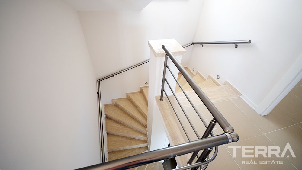 Exclusive penthouse for sale in Alanya Bektas - 4777