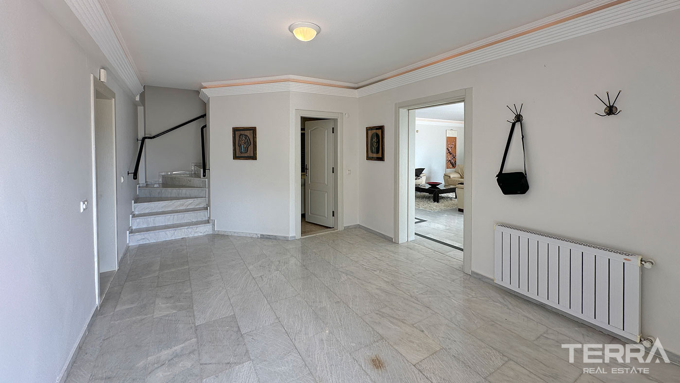 Sea View Villa with Exclusive Layout and a Private Pool in Alanya - 102191