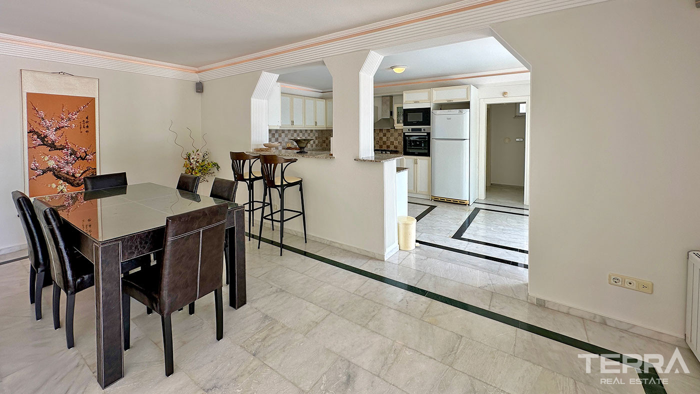 Sea View Villa with Exclusive Layout and a Private Pool in Alanya - 102194