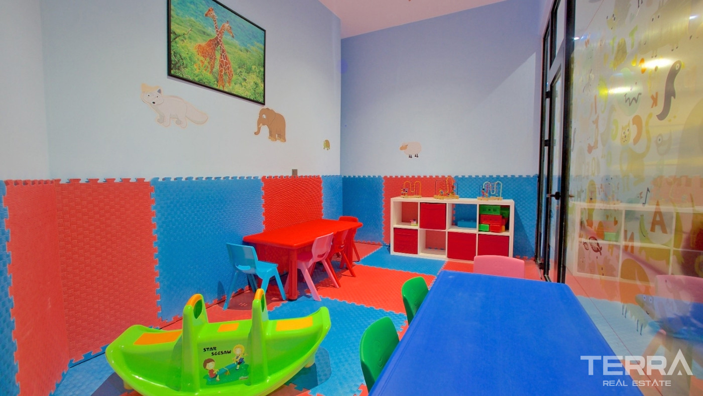 İstanbul Apartments for Sale Close to Universities and Shopping Malls - 102978