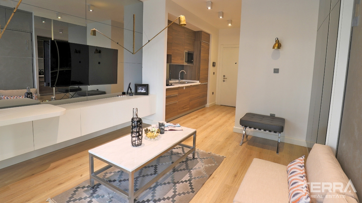 İstanbul Apartments for Sale Close to Universities and Shopping Malls - 103027