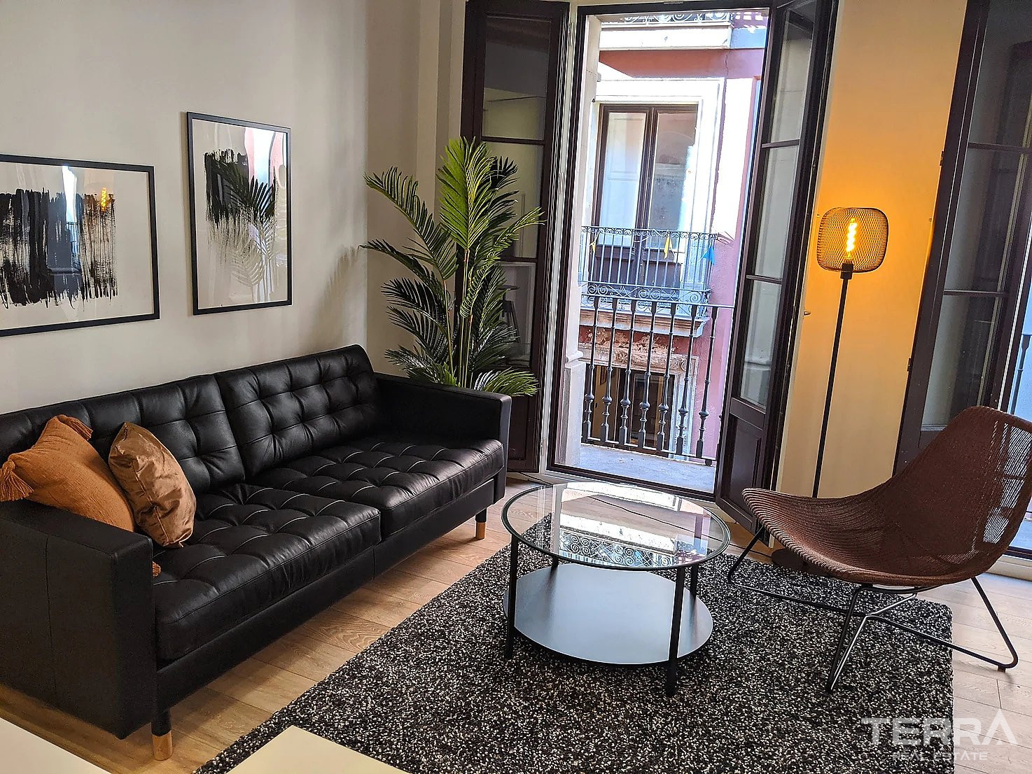Apartments for Sale in Barcelona Barrio Gótico, Spain - 104883