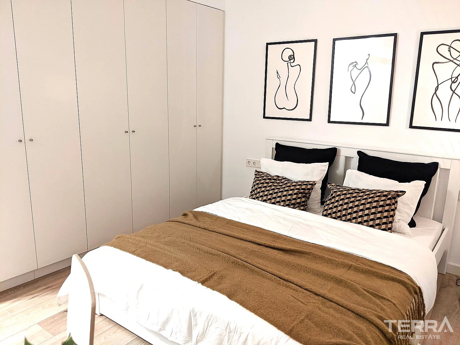 Apartments for Sale in Barcelona Barrio Gótico, Spain - 104885