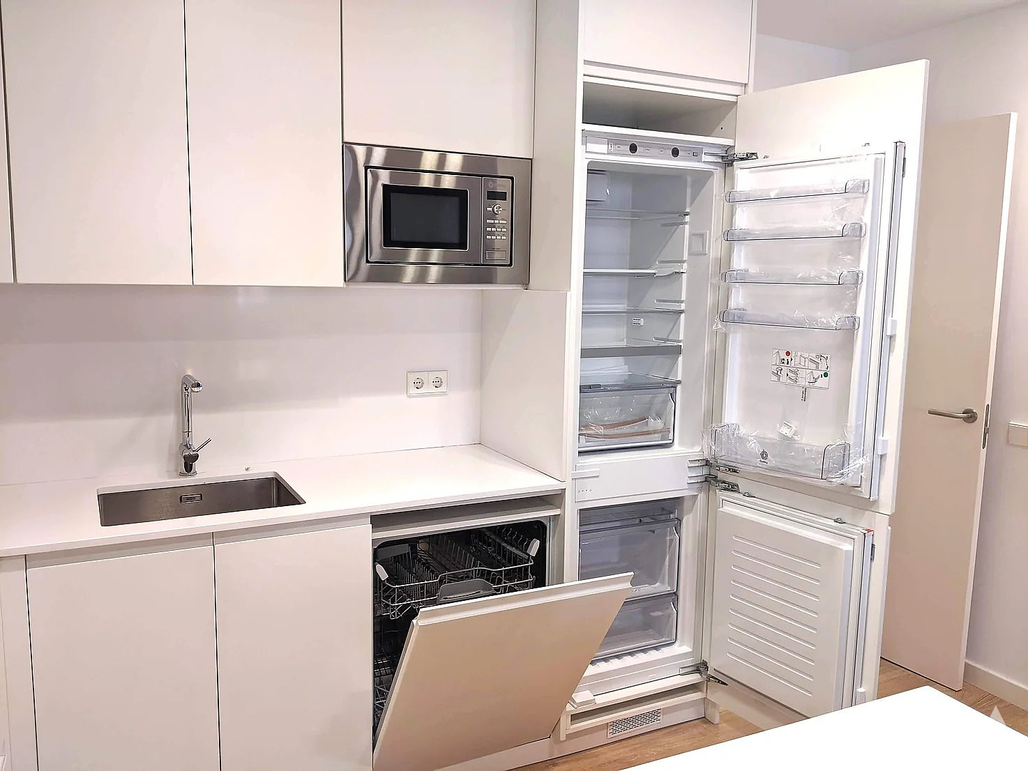 Apartments for Sale in Barcelona Barrio Gótico, Spain - 104887