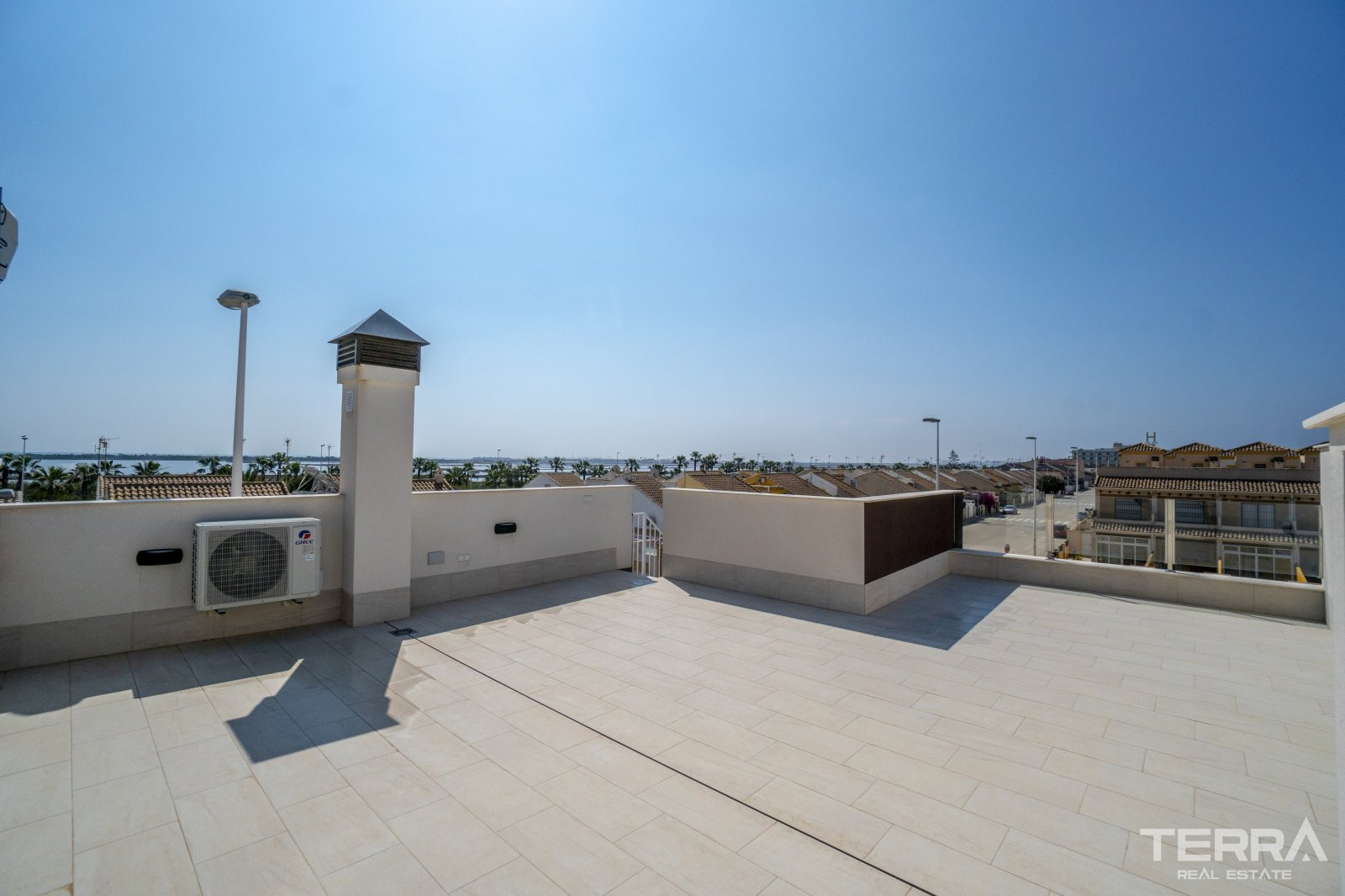 Flats for Sale in San Pedro del Pinatar, Costa Cálida, Murcia Spain - 105049