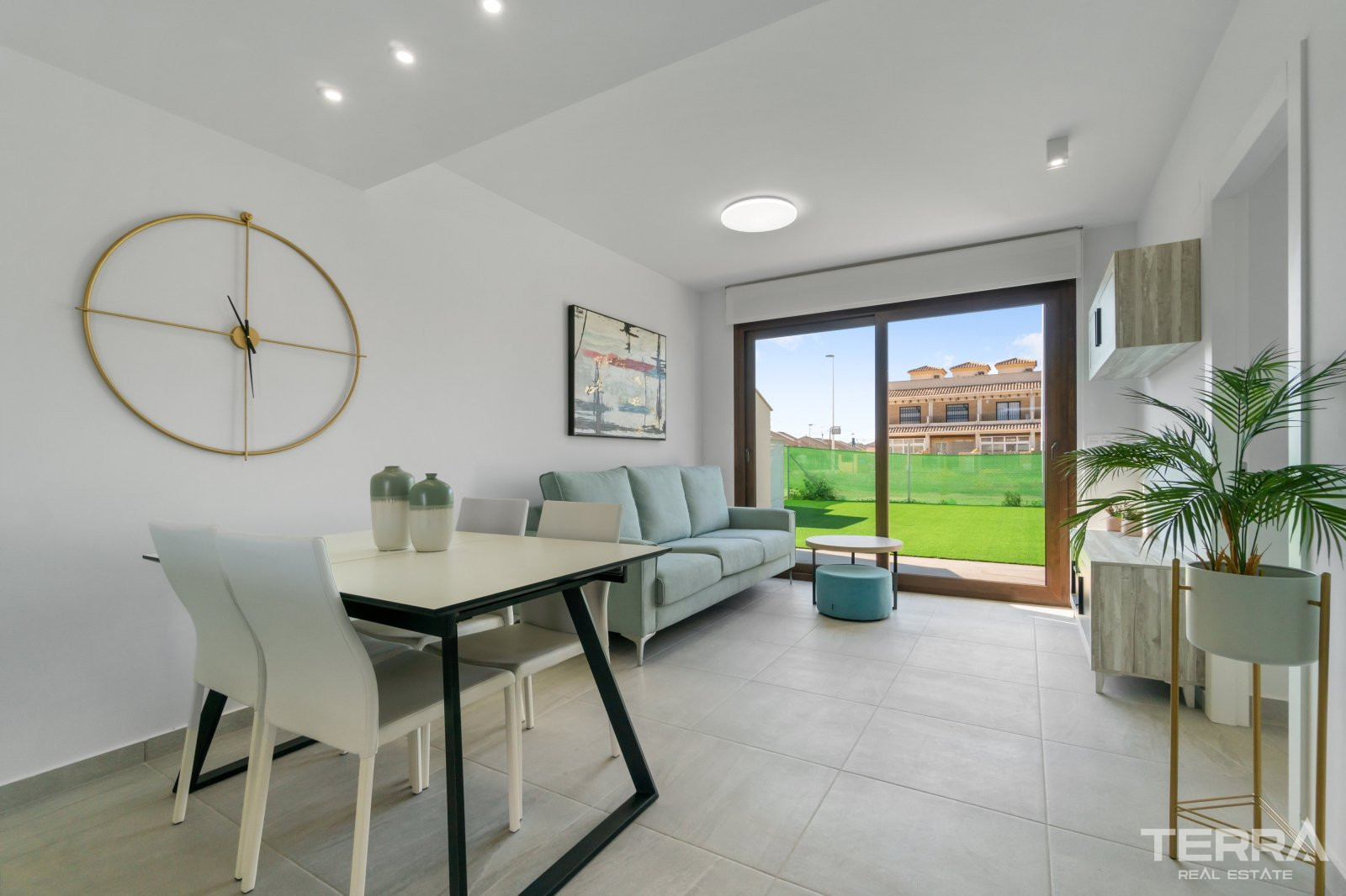 Flats for Sale in San Pedro del Pinatar, Costa Cálida, Murcia Spain - 105054