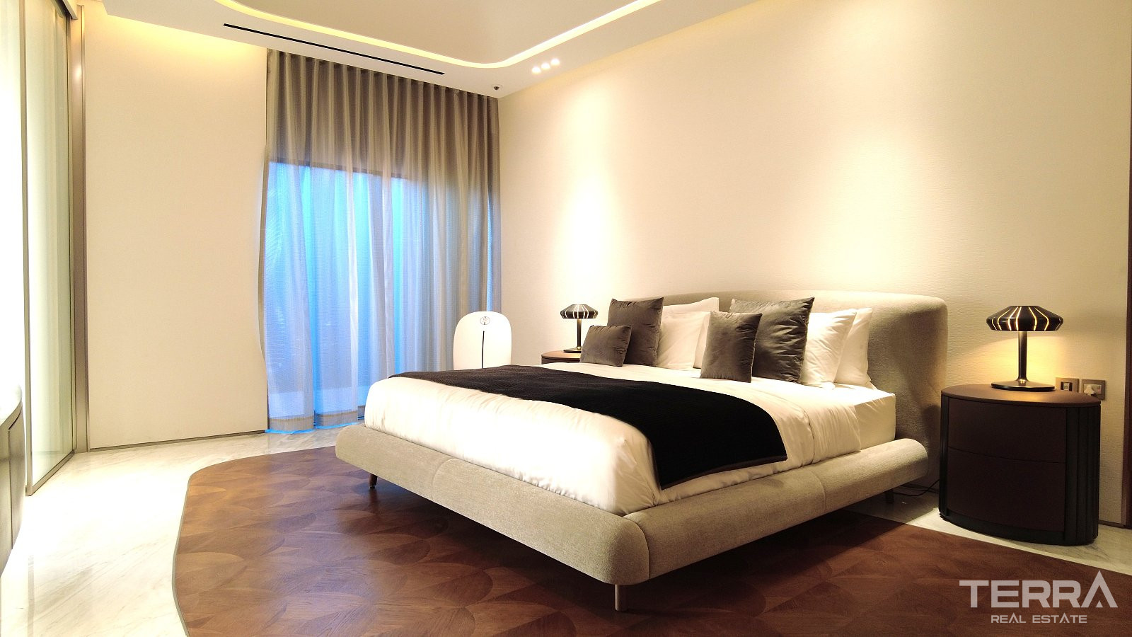 Luxury Apartments for Sale in Dubai — Bugatti Residence - 105148