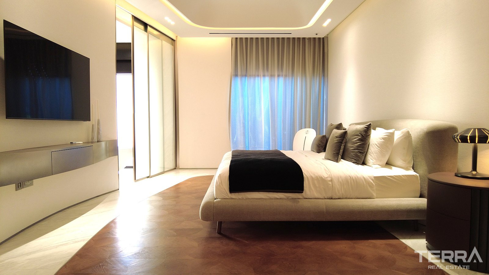 Luxury Apartments for Sale in Dubai — Bugatti Residence - 105149