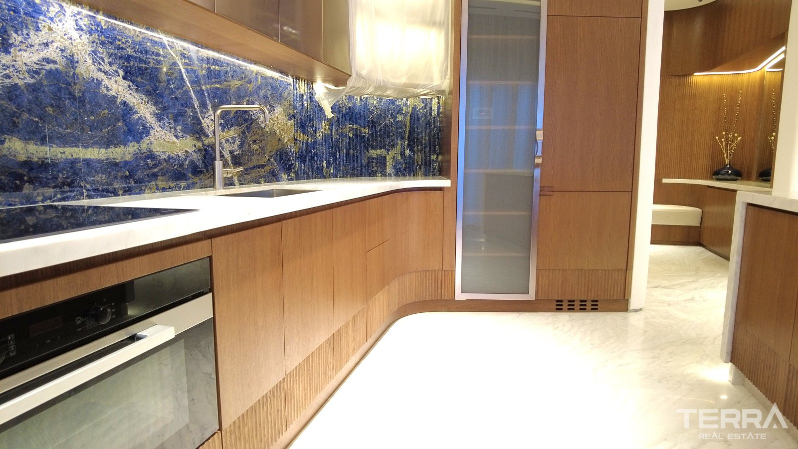 Luxury Apartments for Sale in Dubai — Bugatti Residence - 105157