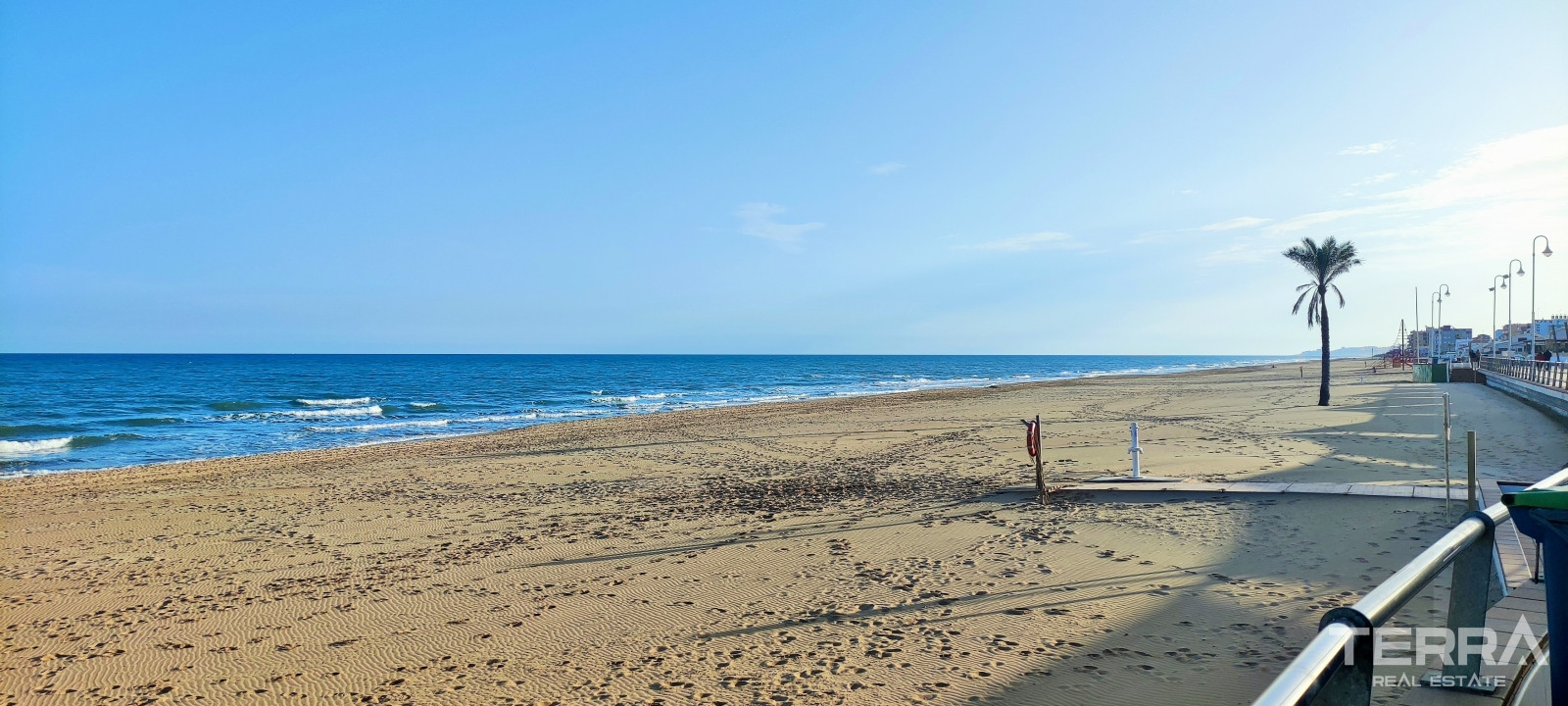 Modern Sea View Apartments for Sale in Guardamar, Costa Blanca - 105457