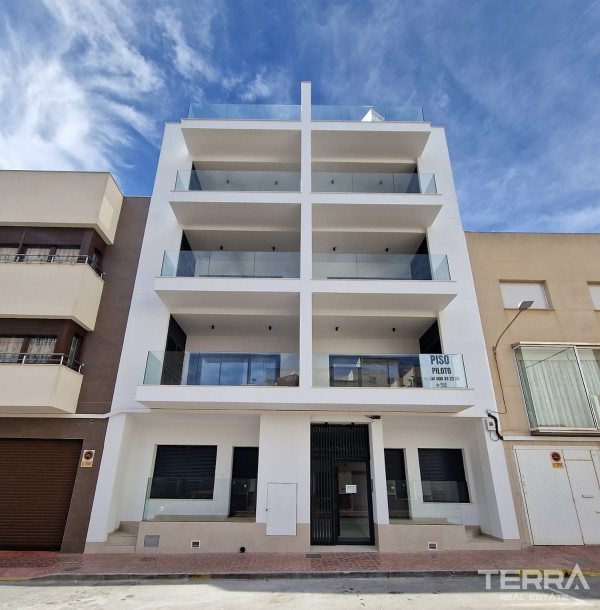 Wohnungen zu verkaufen in Guardamar Del Segura, Alicante, Spanien