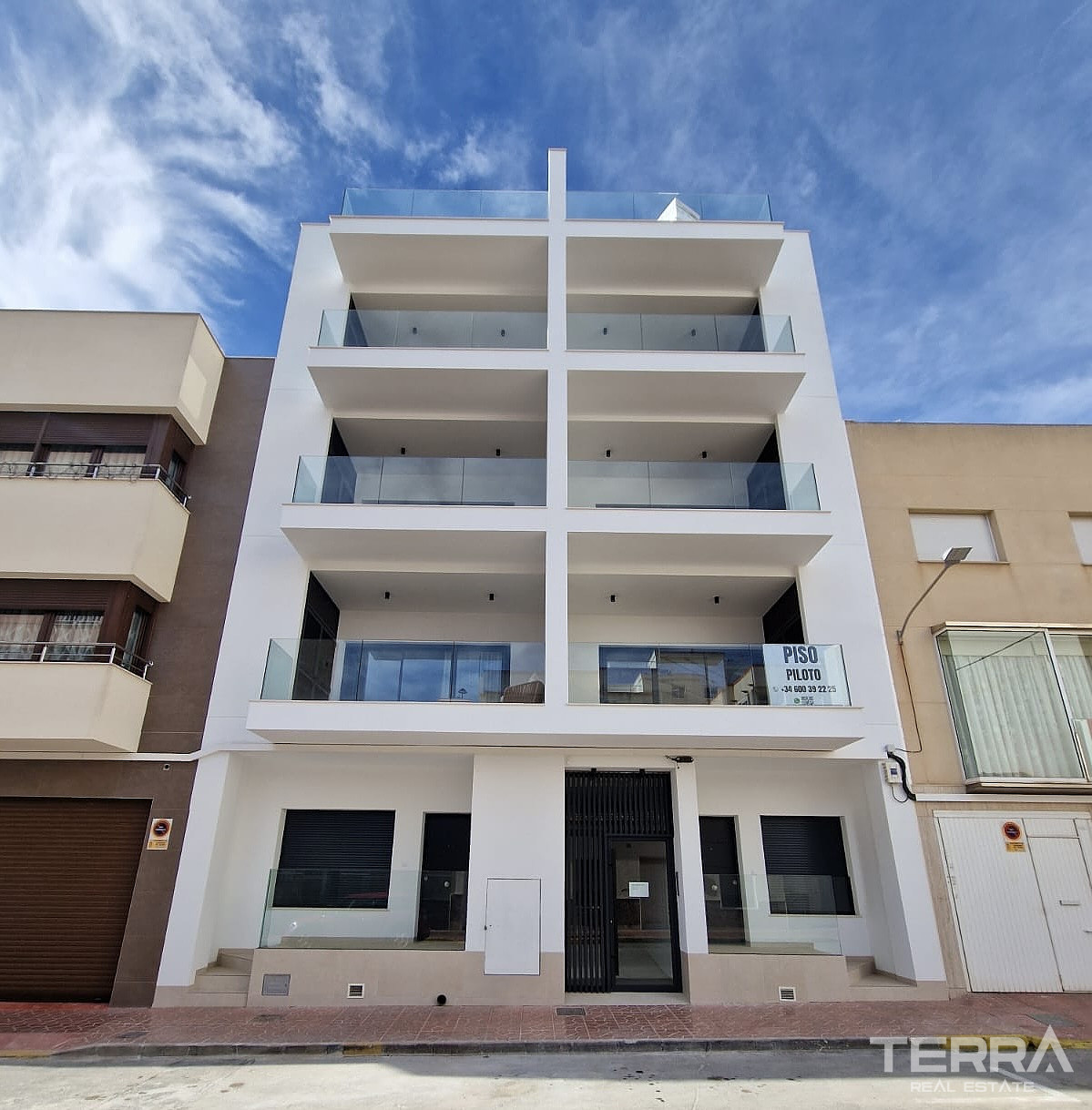 Apartments for Sale in Guardamar Del Segura, Alicante, Spain