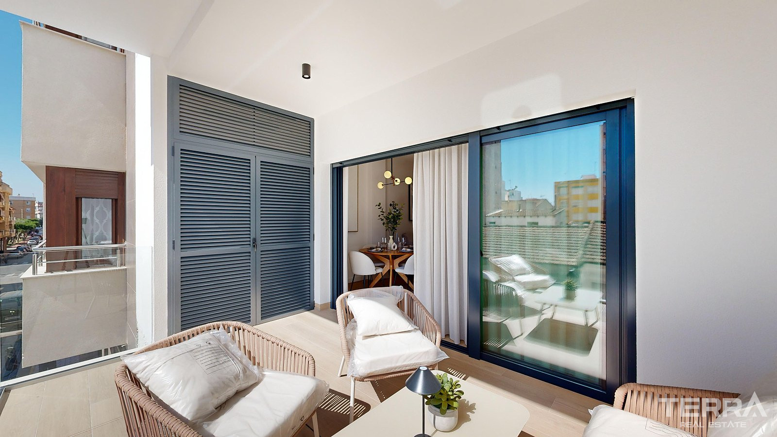 Apartments for Sale in Guardamar Del Segura, Alicante, Spain - 105600