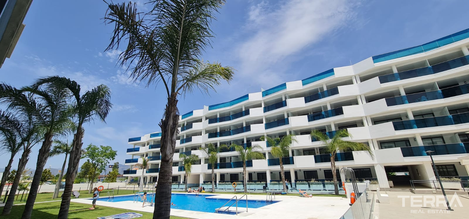 Apartments with Pool for Sale in Mijas Costa close to Fuengirola - 105630