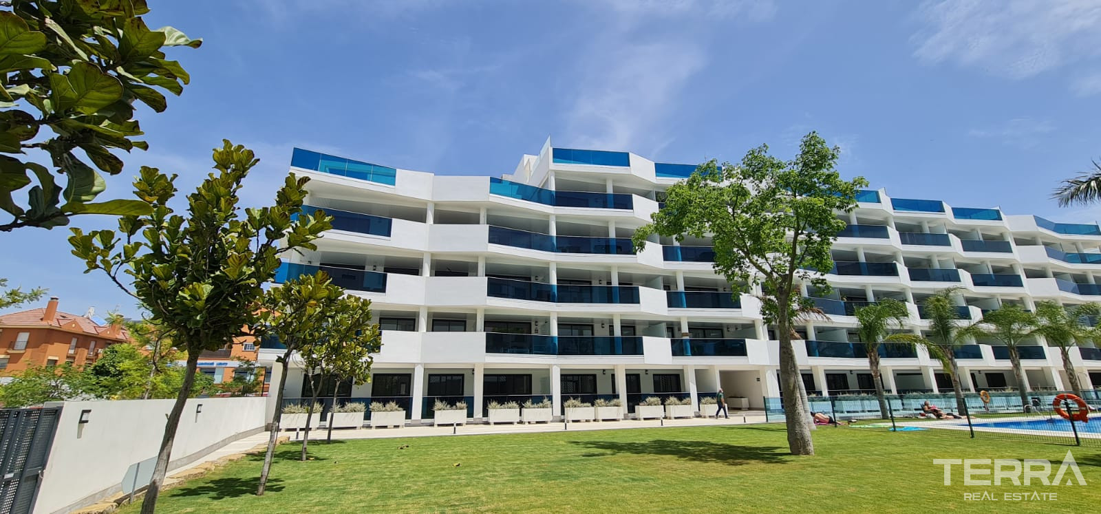Apartments with Pool for Sale in Mijas Costa close to Fuengirola - 105631