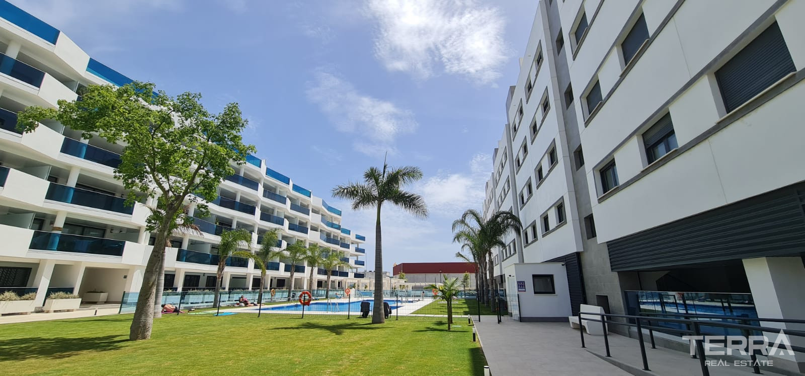 Apartments with Pool for Sale in Mijas Costa close to Fuengirola - 105632