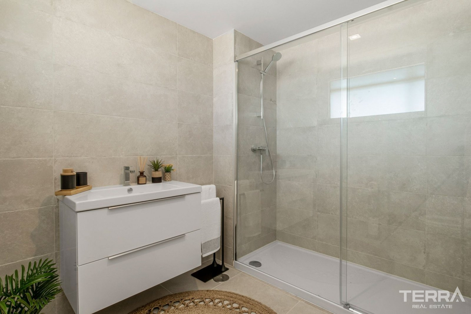 Sea View Apartments for Sale in Mijas Costa, Costa del Sol - 105665