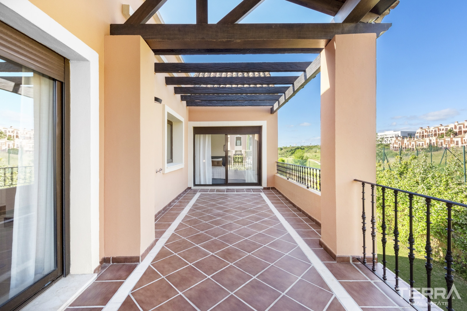 Golf Villas for Sale in Estepona, Málaga, Spain - 105724