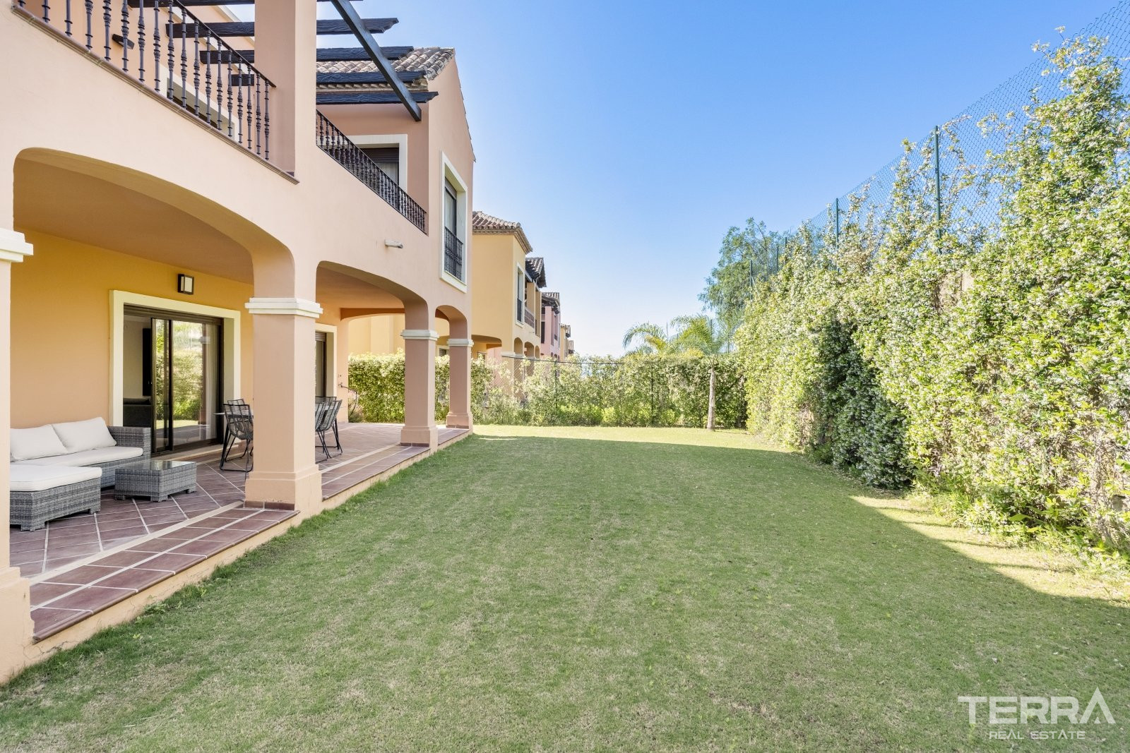 Golf Villas for Sale in Estepona, Málaga, Spain - 105725