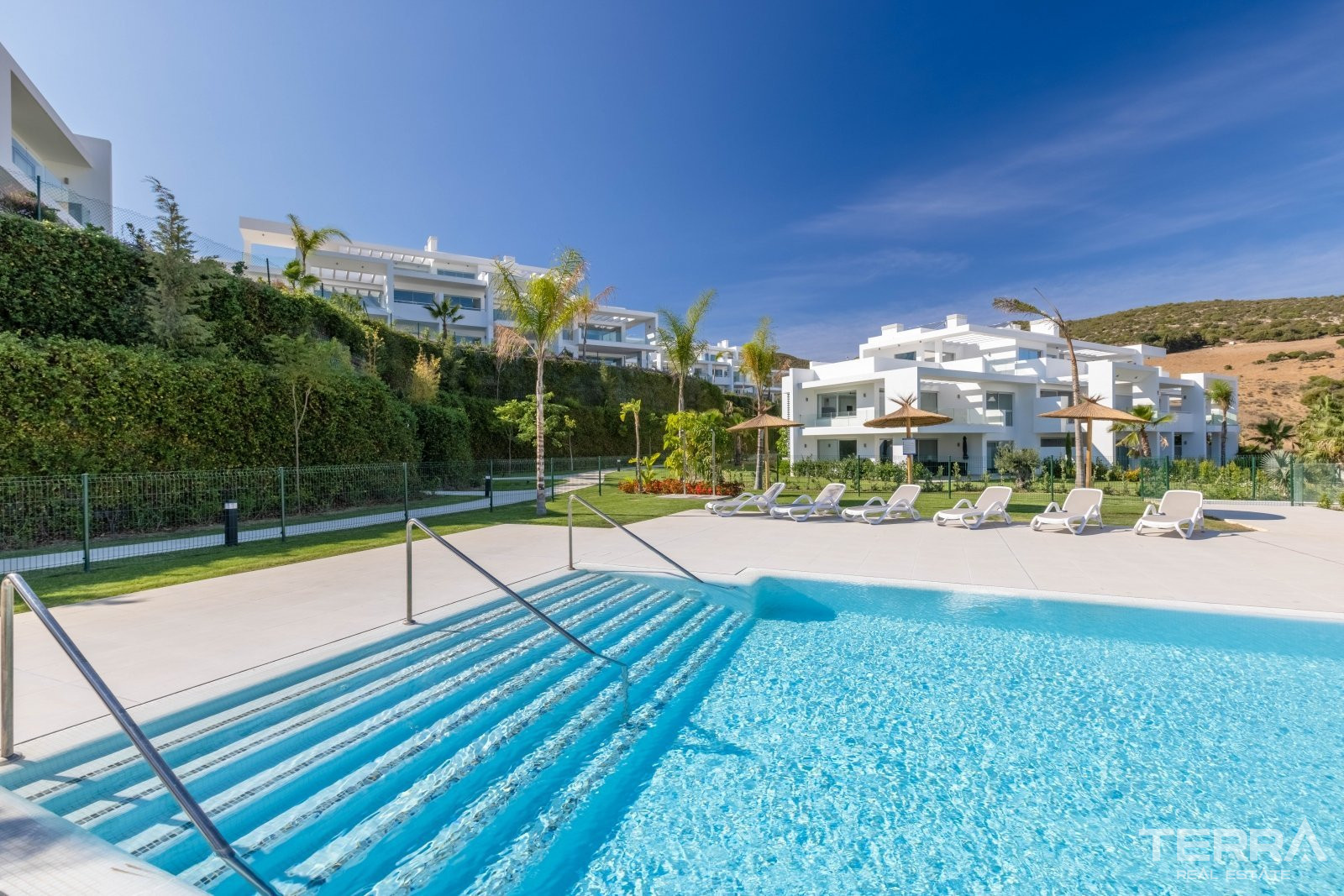 Sea-view Apartments in Casares near Estepona, Costa del Sol, Spain - 105748