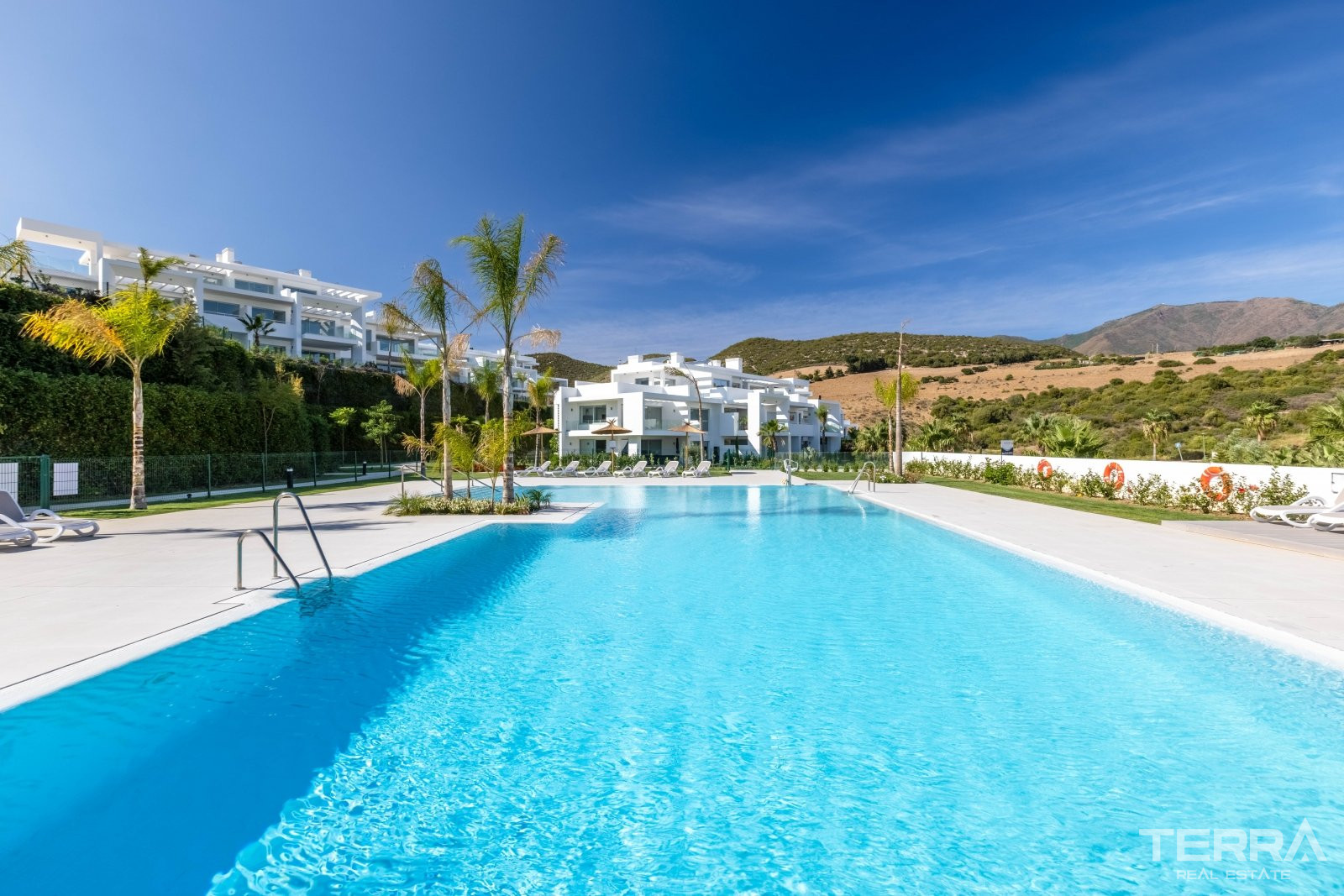 Sea-view Apartments in Casares near Estepona, Costa del Sol, Spain - 105756