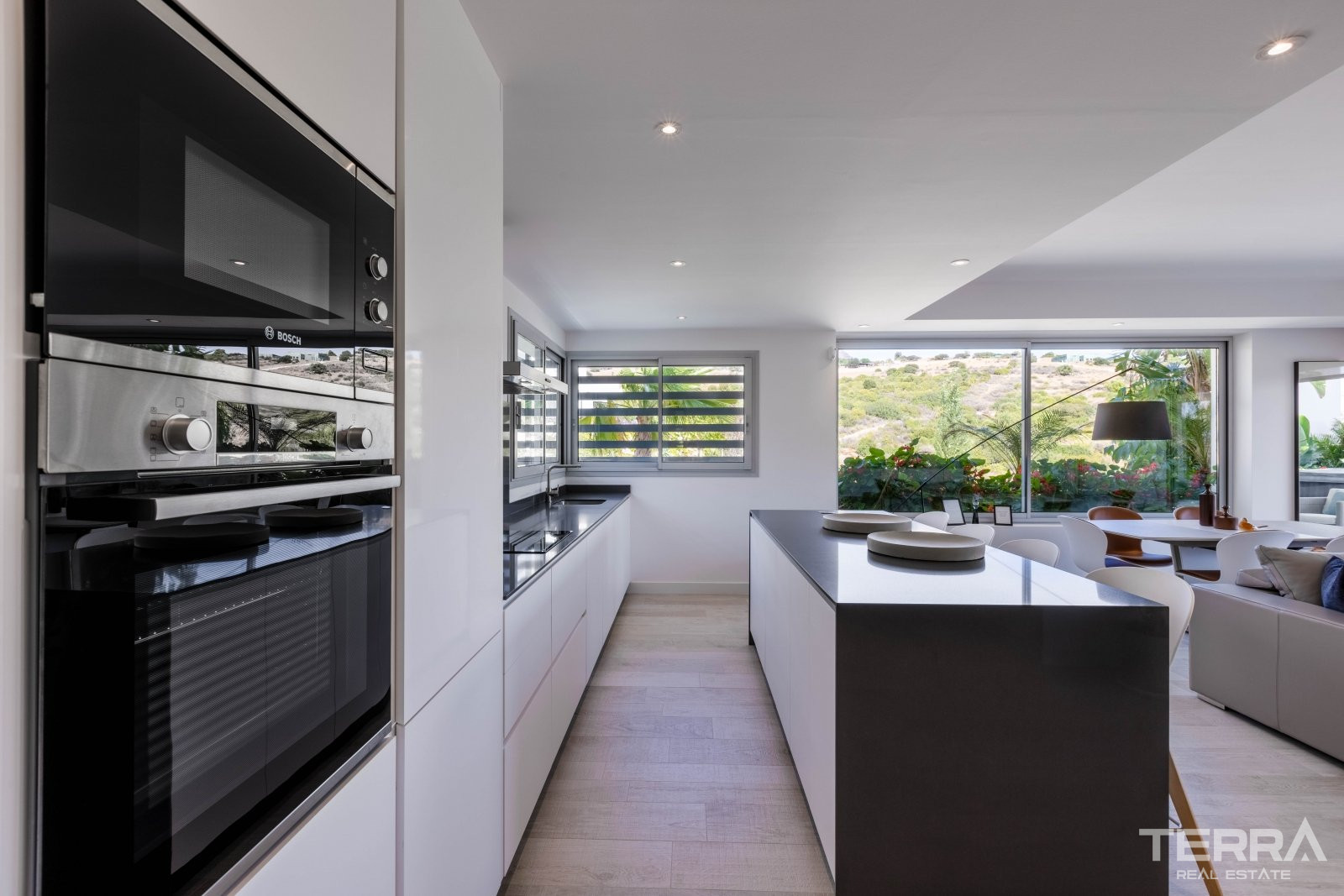 Sea-view Apartments in Casares near Estepona, Costa del Sol, Spain - 105762