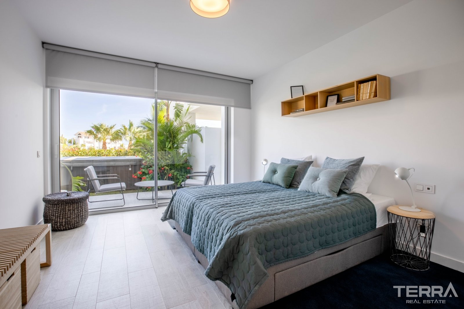 Sea-view Apartments in Casares near Estepona, Costa del Sol, Spain - 105763