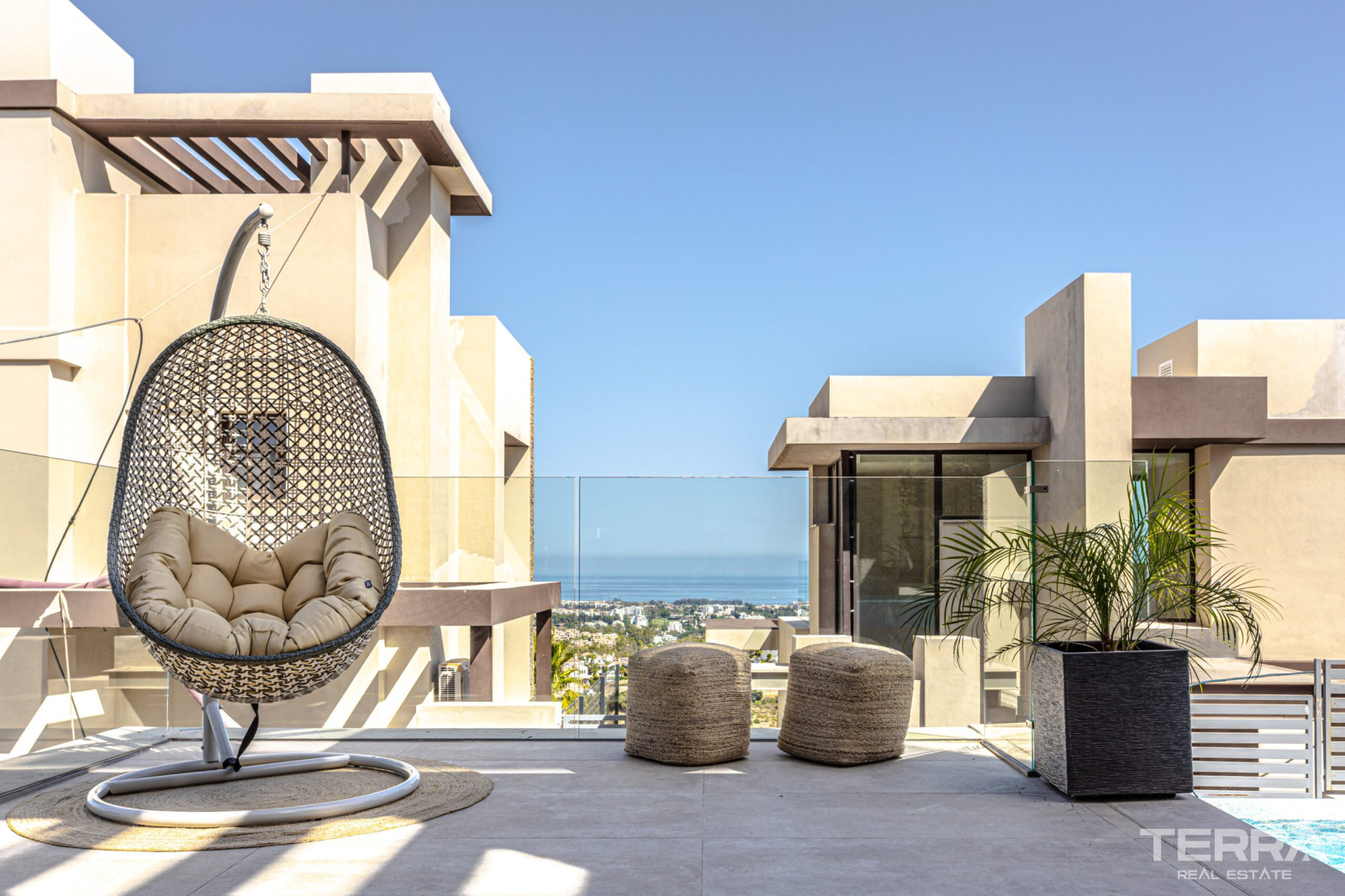 Sea View Villas for Sale in Benahavis, Málaga, Spain - 105984