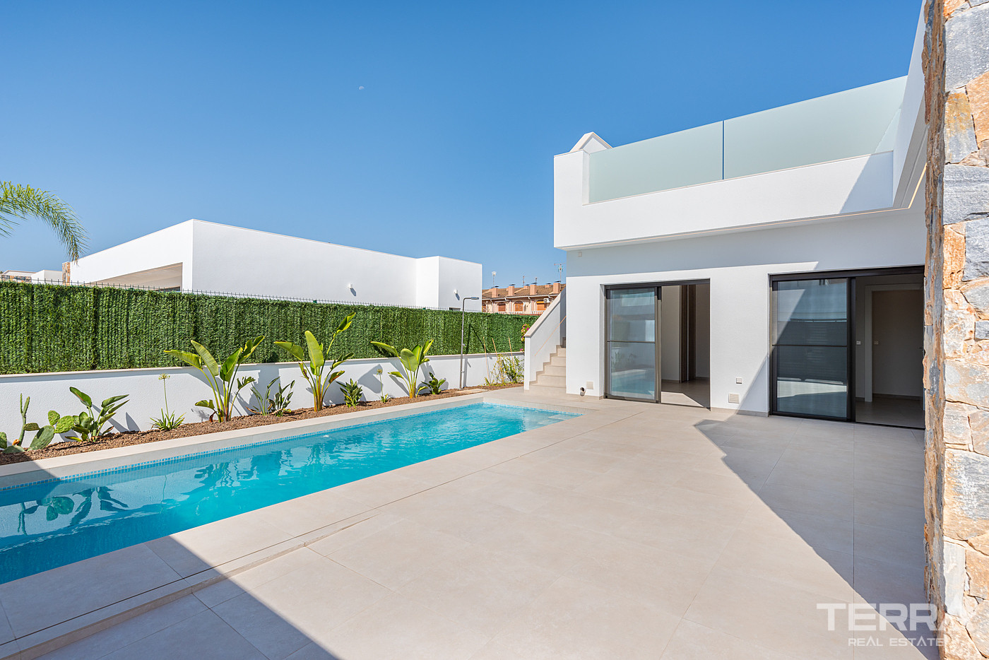 Villas with Private Pools for Sale in Los Alcázares, Murcia, Spain - 106681