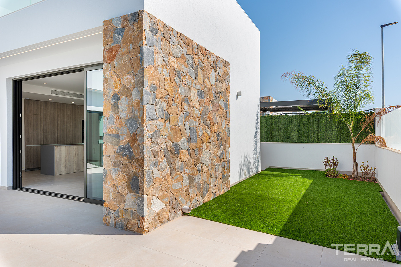 Villas with Private Pools for Sale in Los Alcázares, Murcia, Spain - 106685