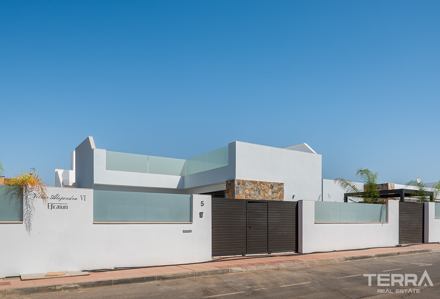 Villas with Private Pools for Sale in Los Alcázares, Murcia, Spain - 106686