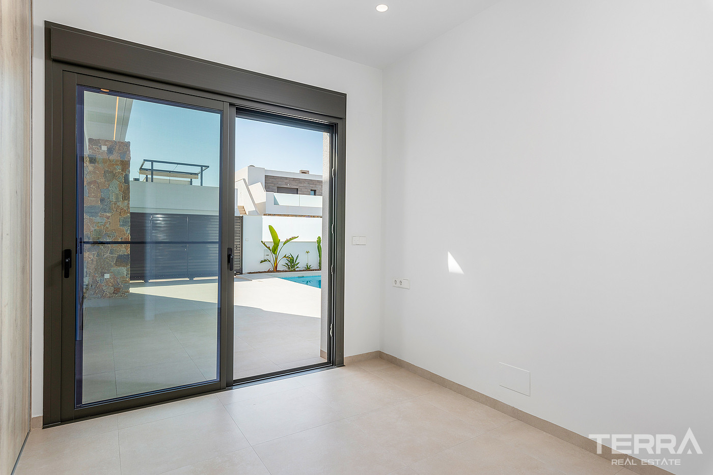 Villas with Private Pools for Sale in Los Alcázares, Murcia, Spain - 106702