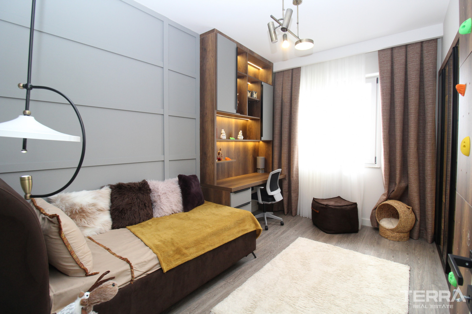 New Apartments for Sale in Ankara, Çankaya, Yaşamkent, Turkey - 106871