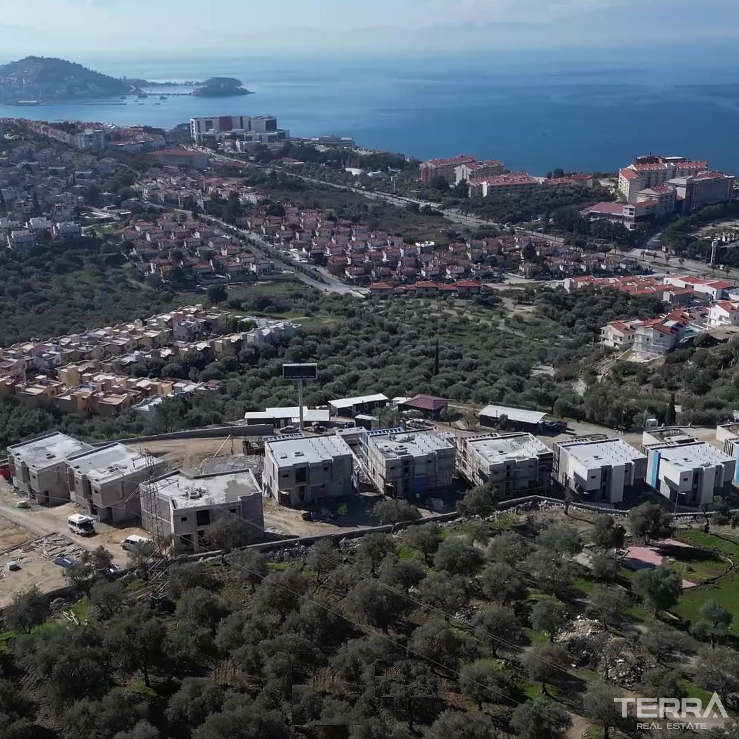 Houses with Sea View and Private Pools for Sale in Kuşadası, Turkey - 106926