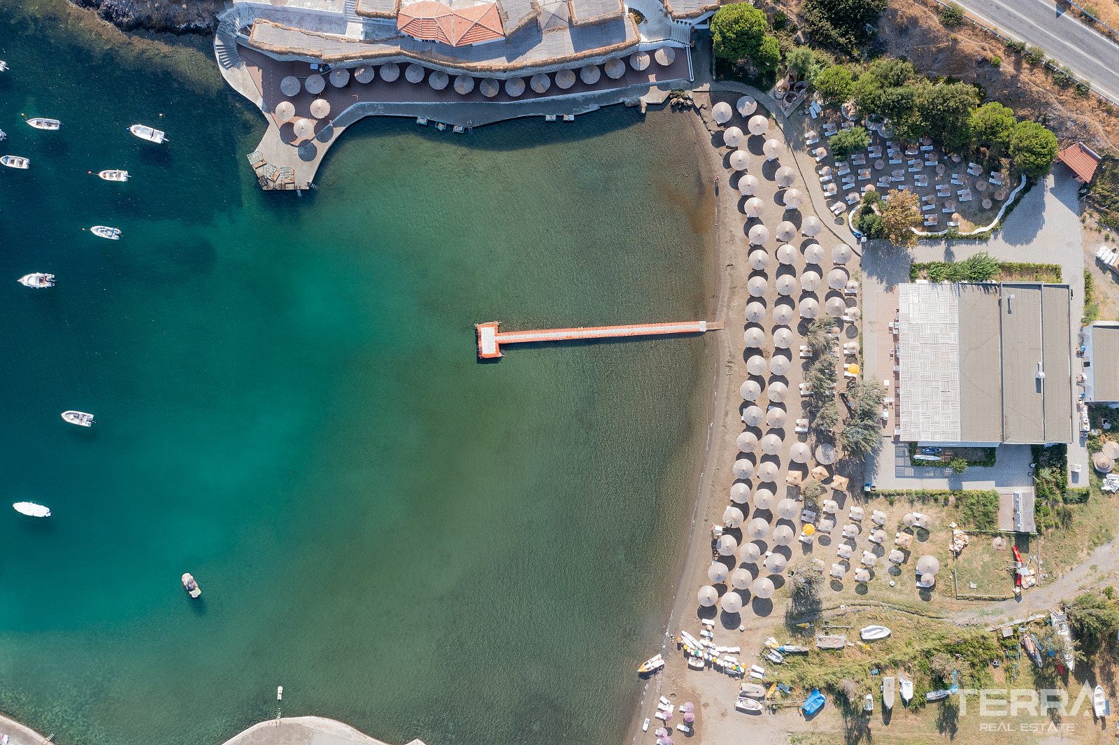 İzmir, Foça'da Denize Sıfır Konumda Anahtar Teslim Sıfır Daireler - 107191